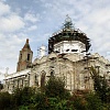 Рядом с поселком Руза Фэмили Парк активно востанавливается Храм Рождества Христова